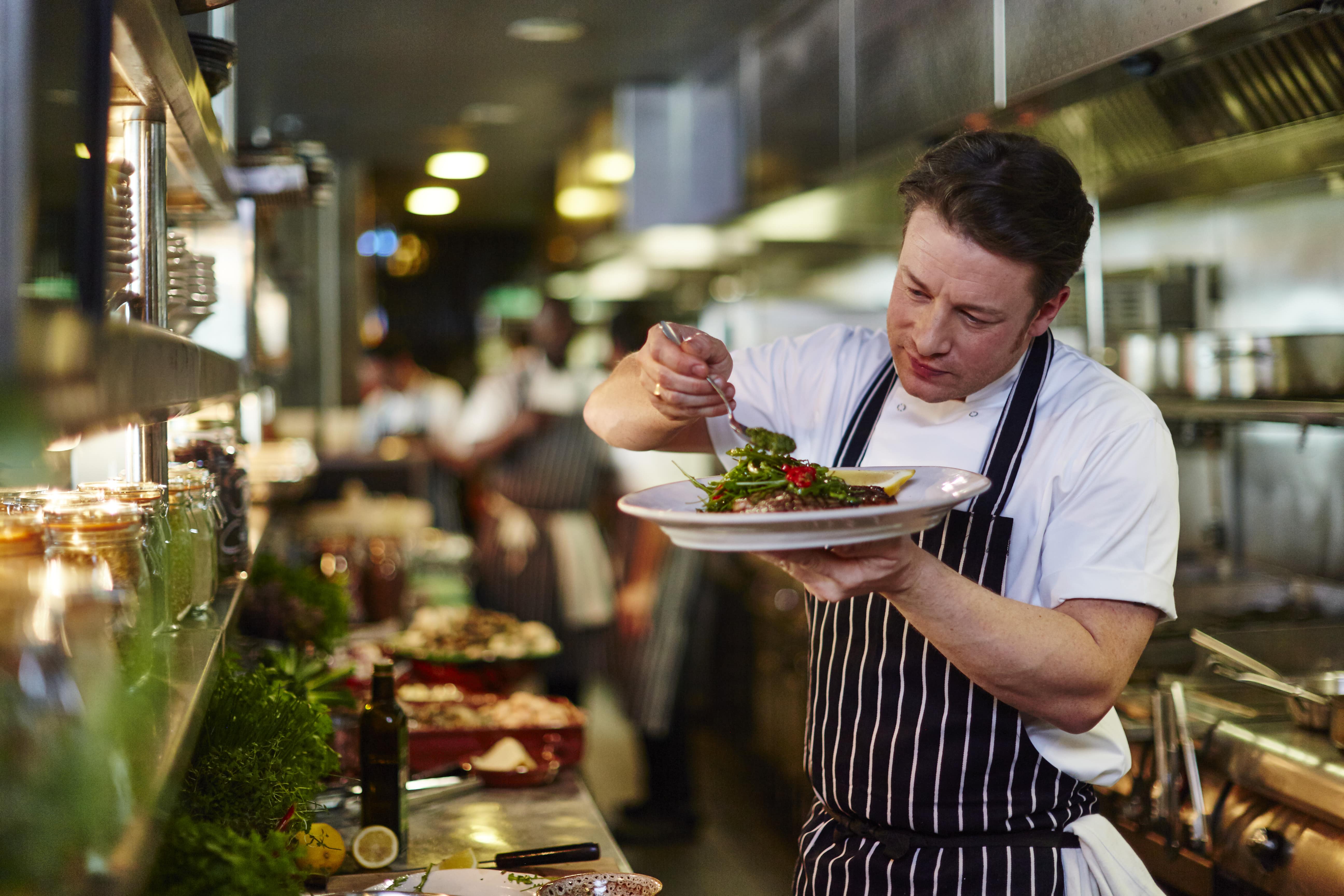 JAMIE.ITALIAN.0222 1 Min